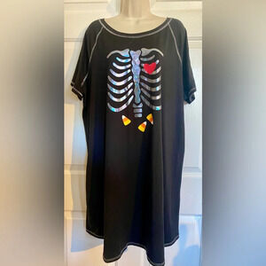 Way To Celebrate Short Sleeve Halloween Black T-Shirt Bones Skeleton Plus Size